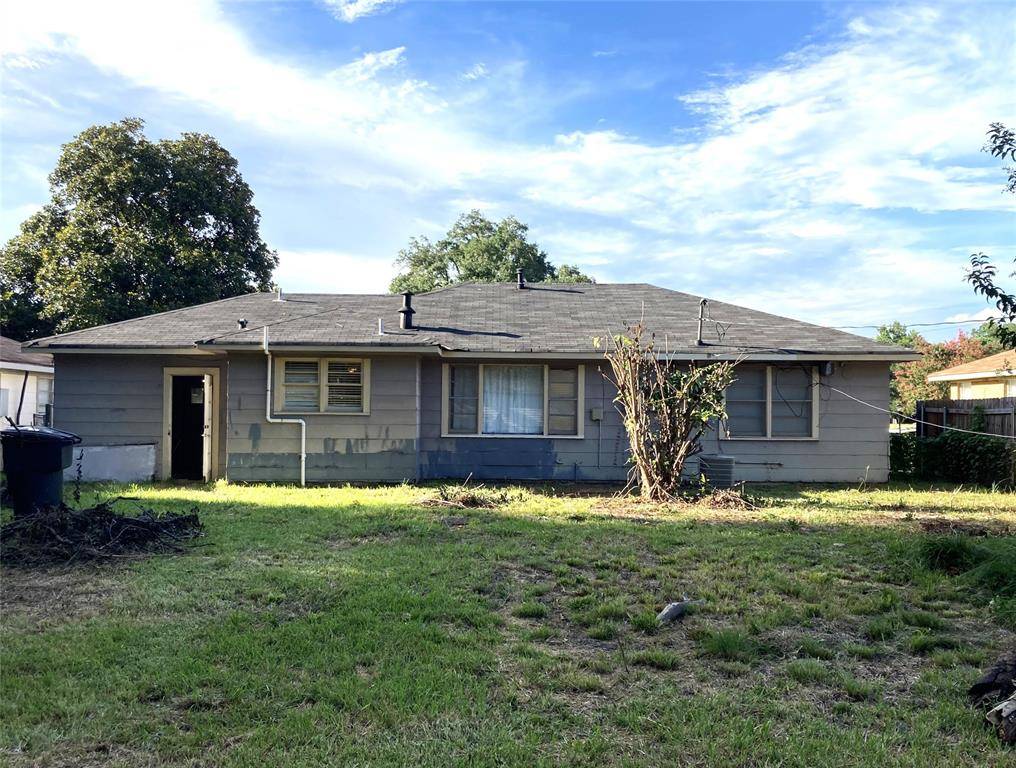 Shreveport, LA 71105,233 Charles Avenue