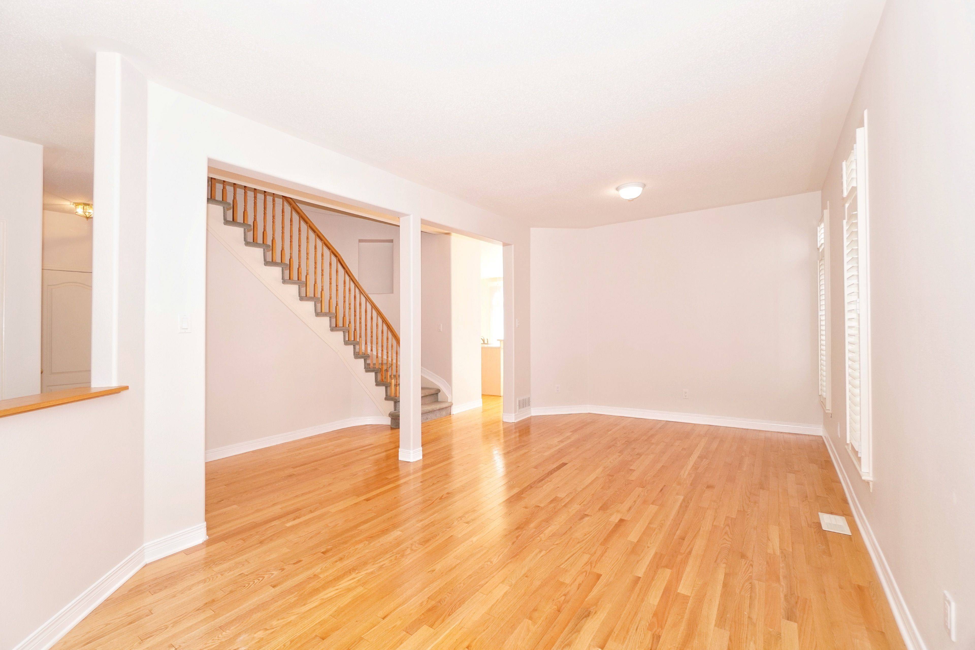 Kanata, ON K2K 2Z6,15 Evanshen CRES