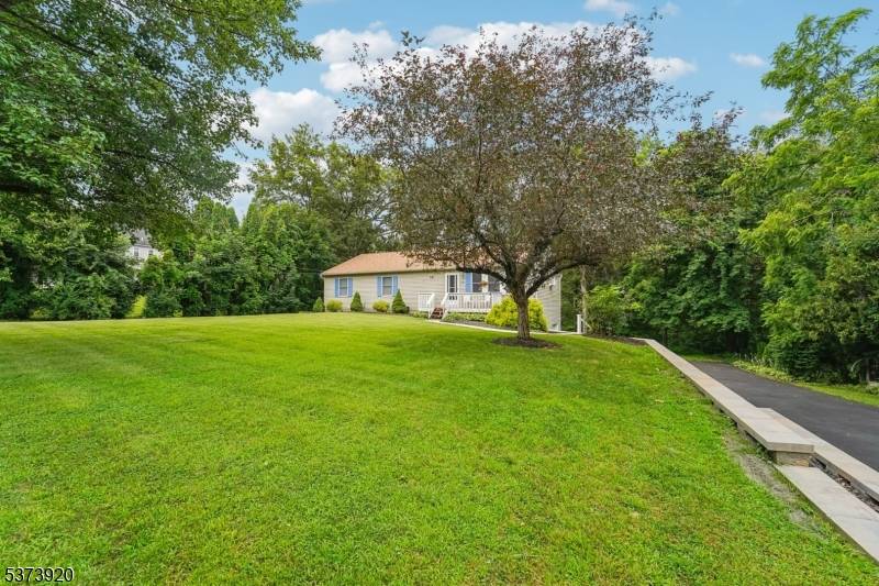 Vernon Twp., NJ 07461,4 Crest Hill Dr