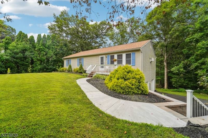 Vernon Twp., NJ 07461,4 Crest Hill Dr