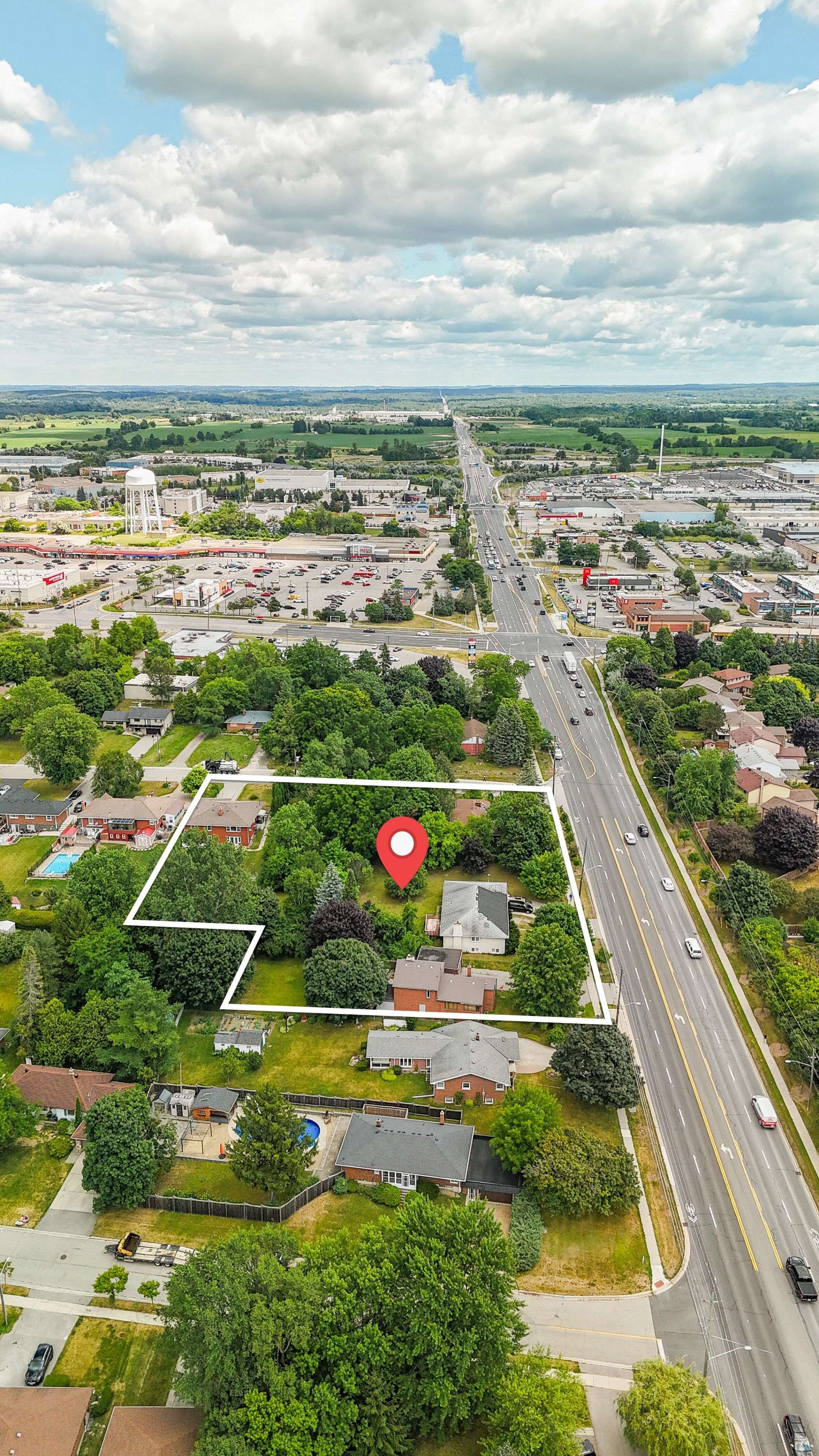 Newmarket, ON L3Y 3E8,1015, 1025, 1029 Davis and 22 Hamilton DR
