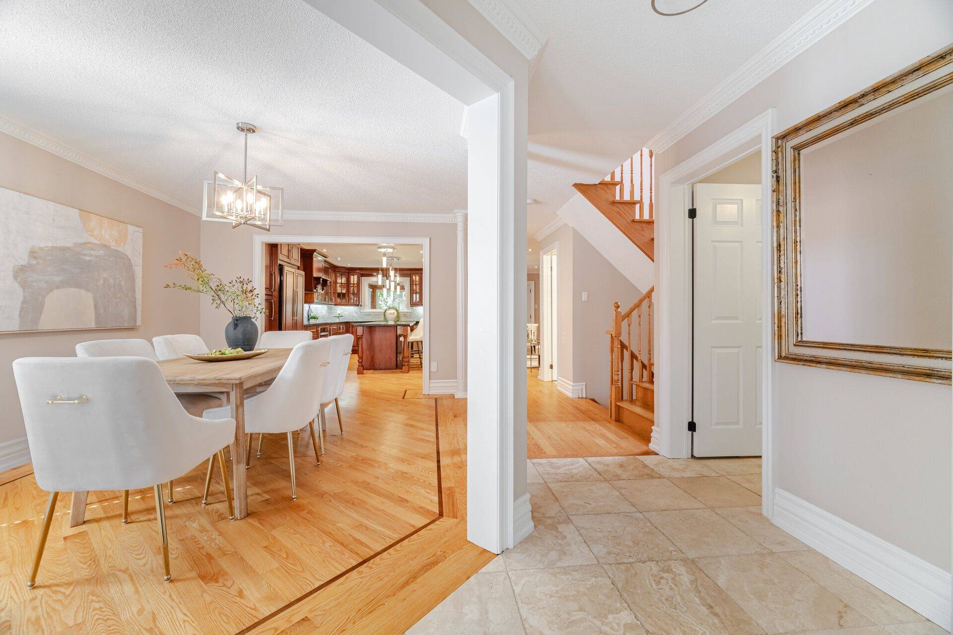 Mississauga, ON L5B 4C3,217 Cossack CT