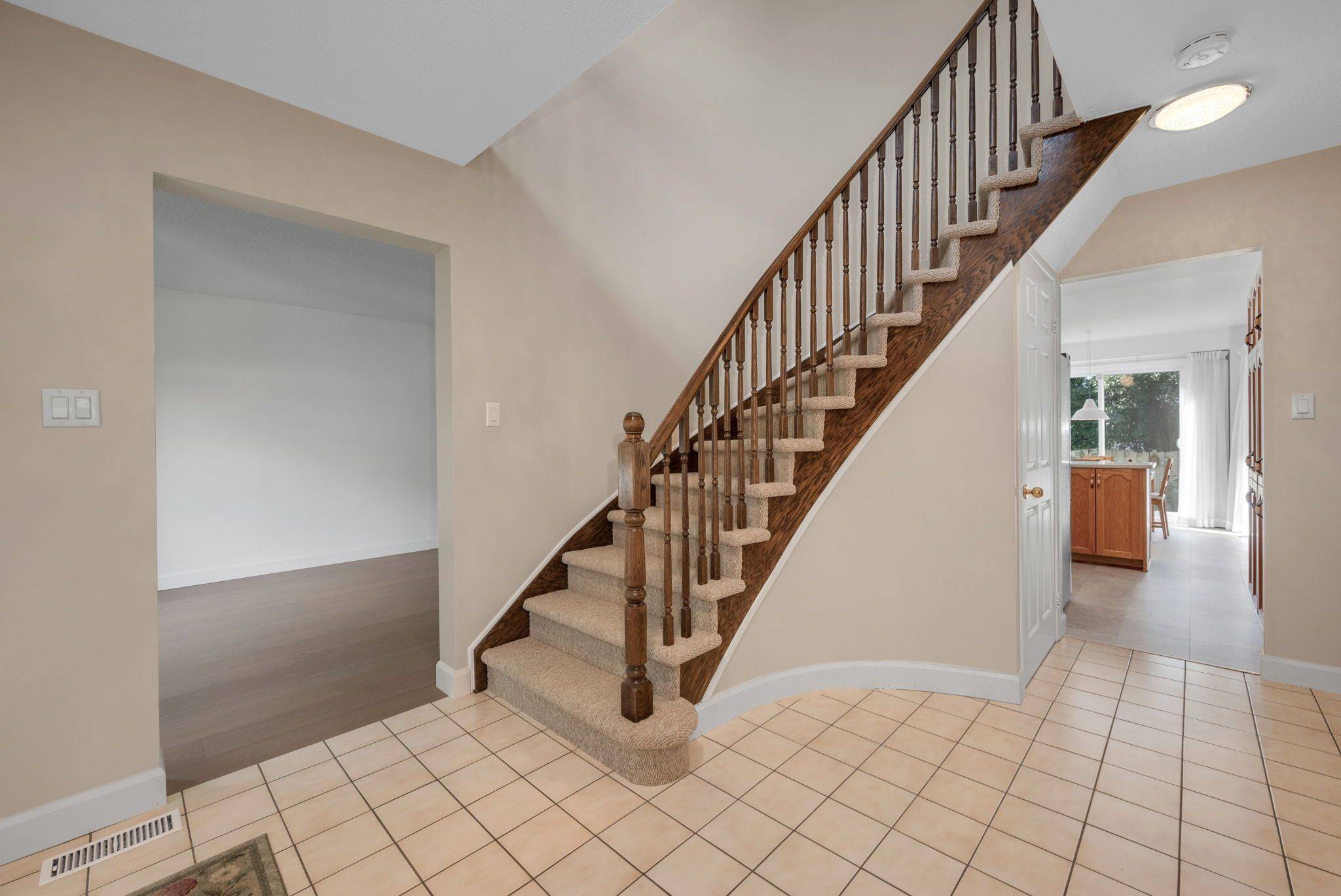 Orleans - Cumberland And Area, ON K4A 2N1,763 Montcrest DR