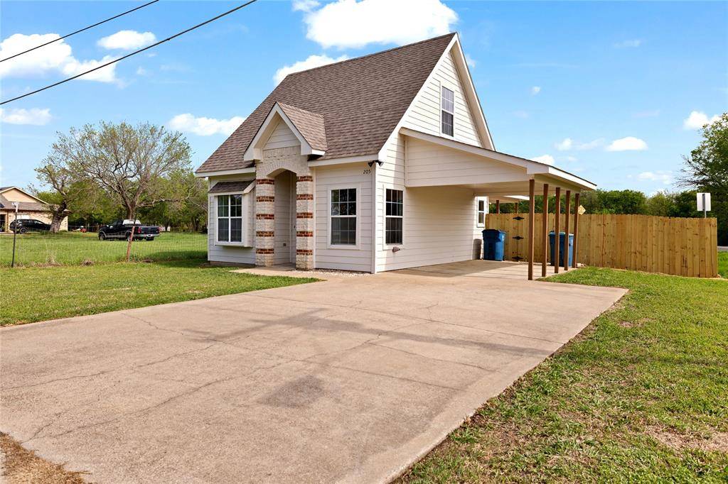 Alvarado, TX 76009,205 Bishop Street