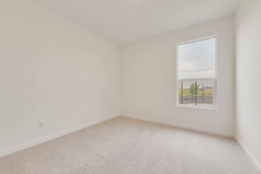 Pilot Point, TX 76258,14192 Hammersmtih Street