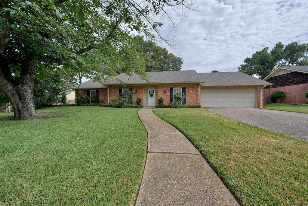 Tyler, TX 75703,617 Top Hill Drive