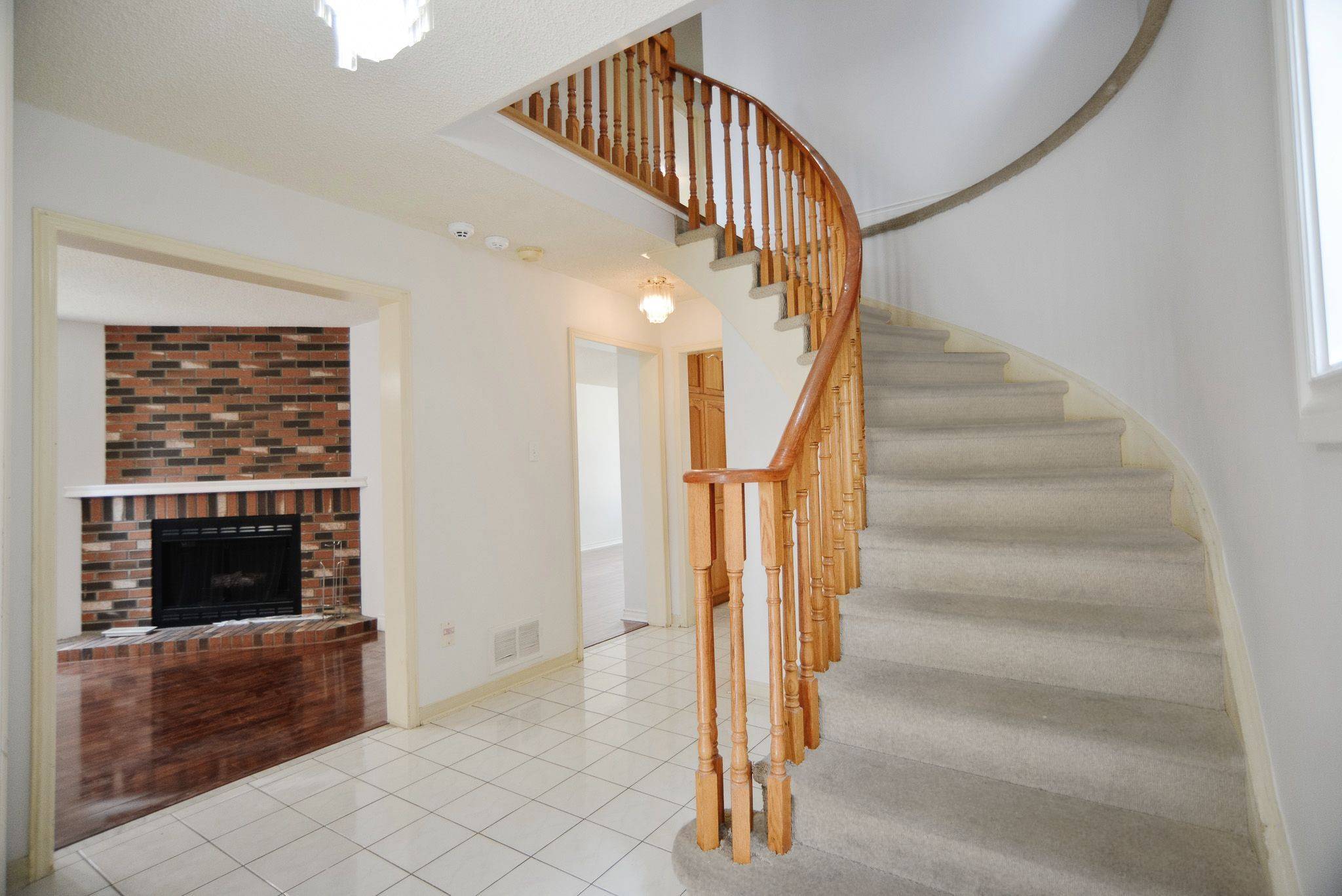Mississauga, ON L5M 5L2,2541 Scarth CT