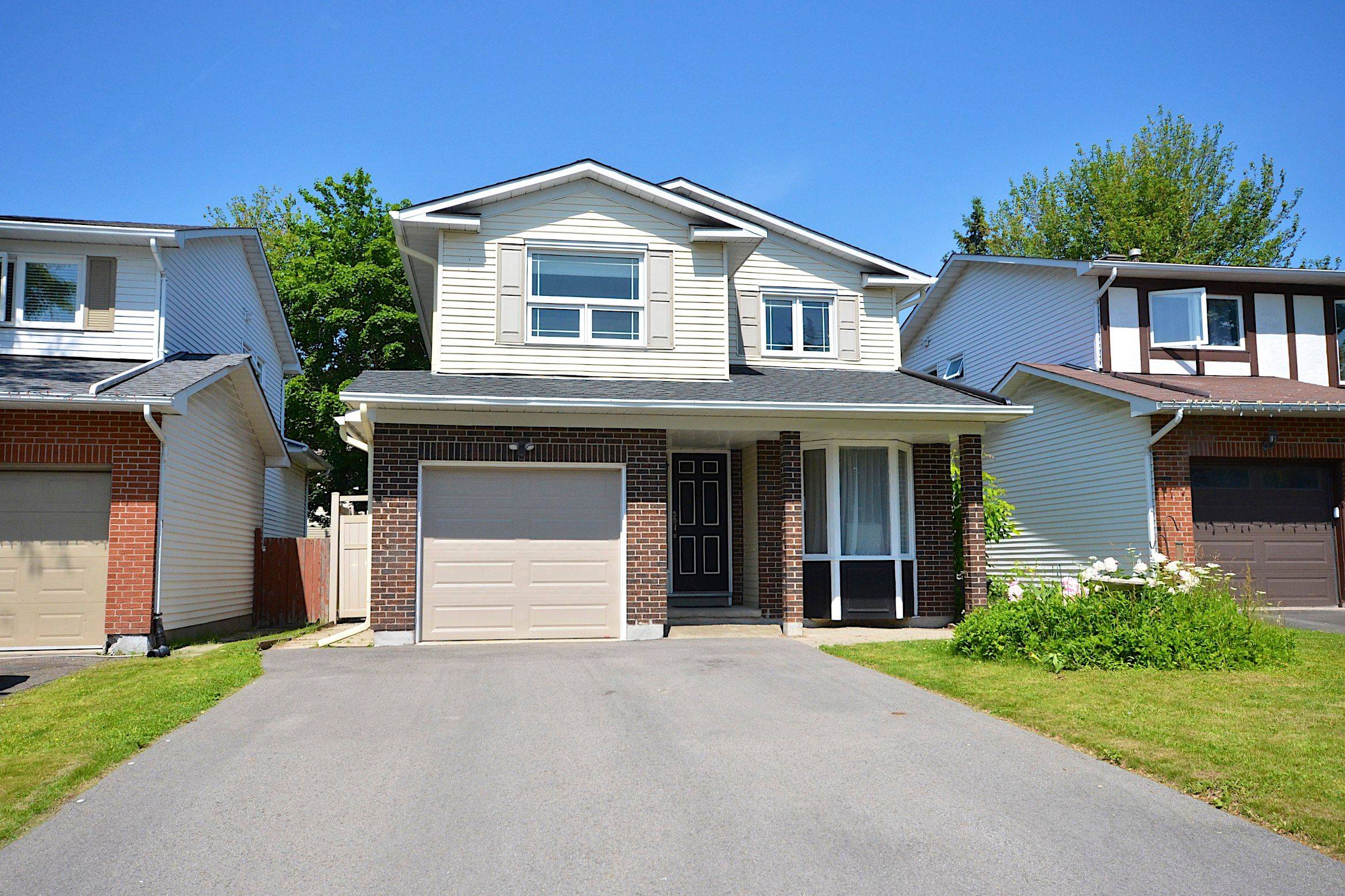 Kanata, ON K2L 2R3,77 Winchester DR