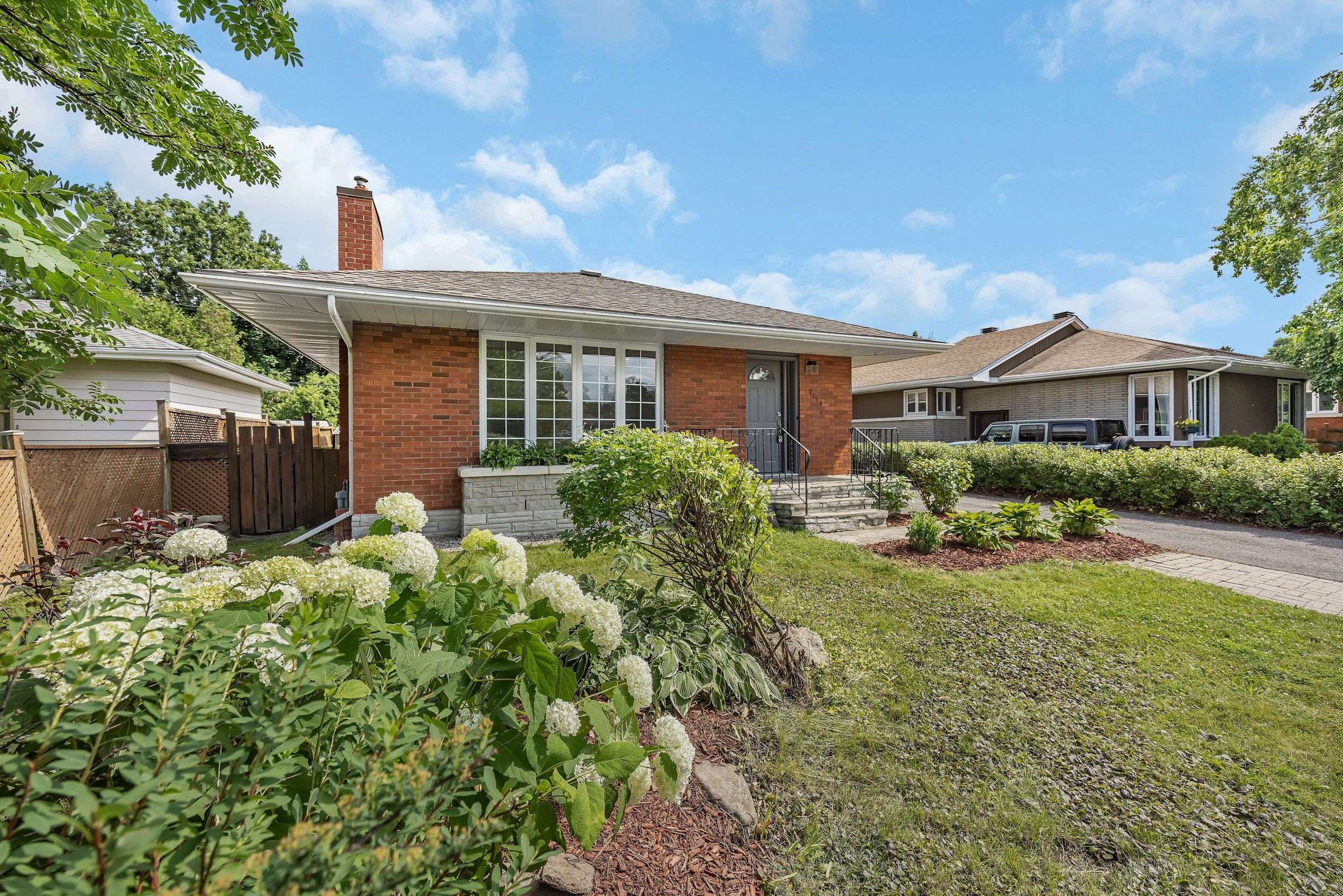 Mckellar Heights - Glabar Park And Area, ON K2A 1N5,2158 Westbourne AVE