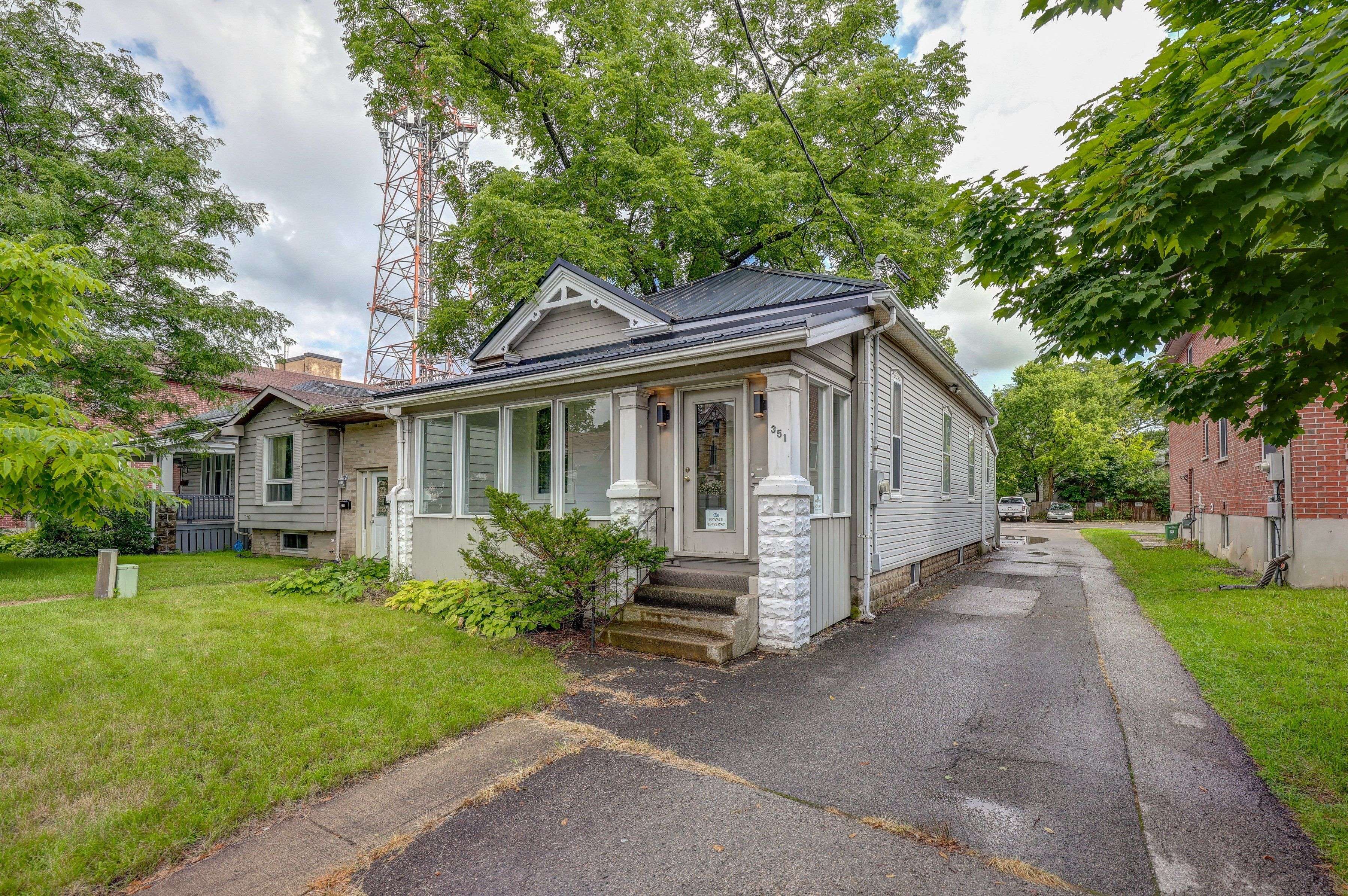 London East, ON N6A 1V6,351 Oxford ST E