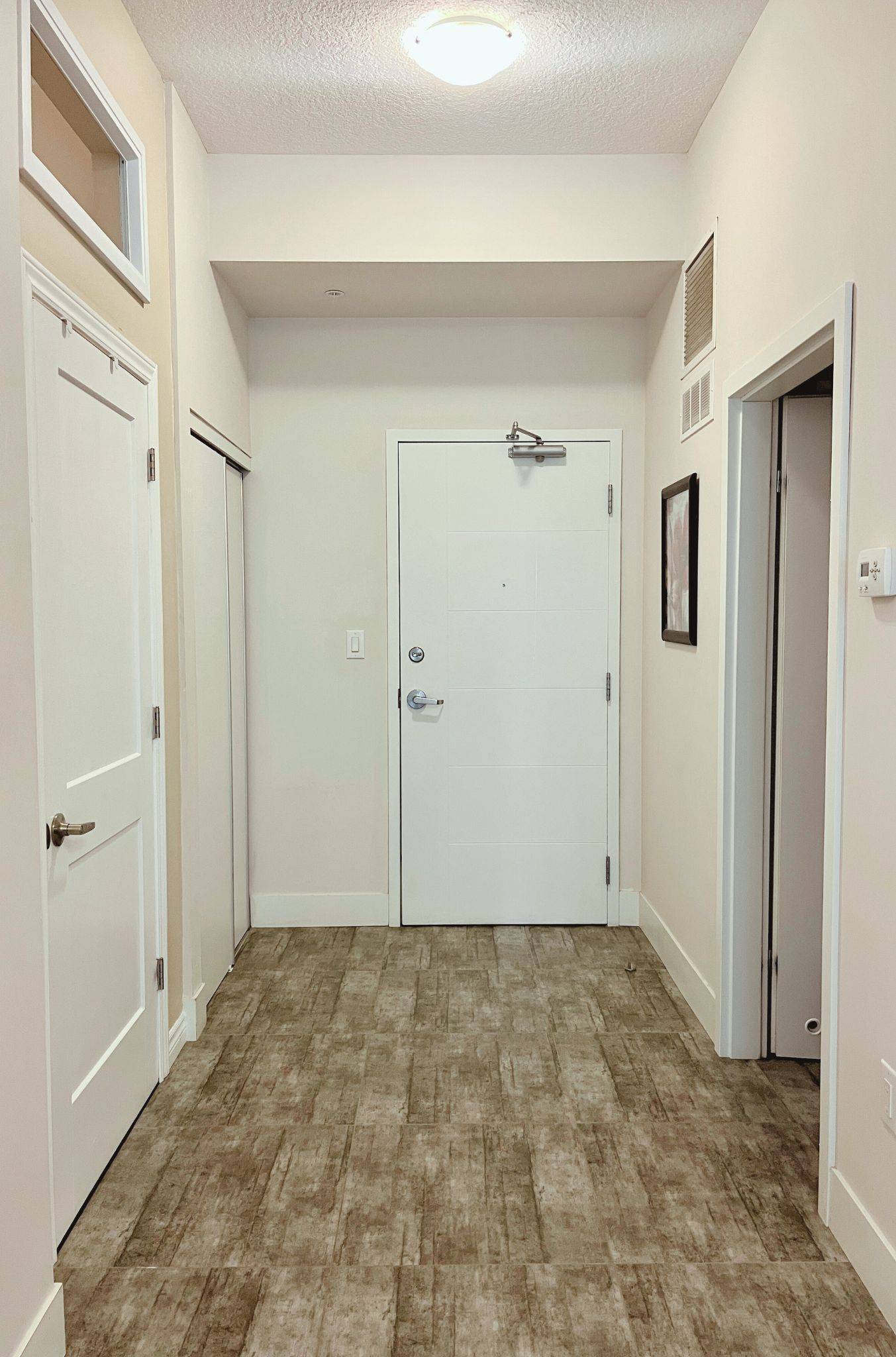 Waterloo, ON N2L 0G3,253 Albert ST #202