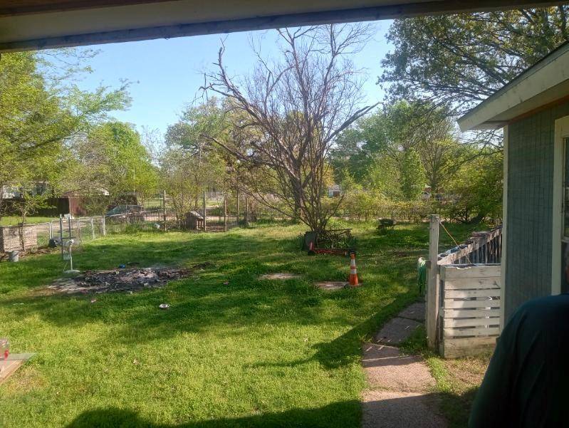 Quinlan, TX 75474,9128 Drake Road