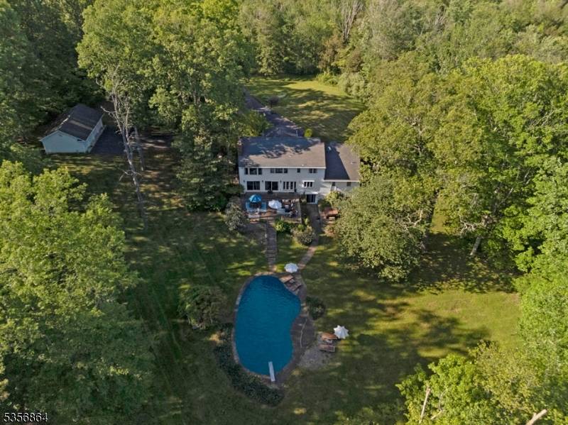 Bernards Twp., NJ 07920,147 Liberty Corner Rd