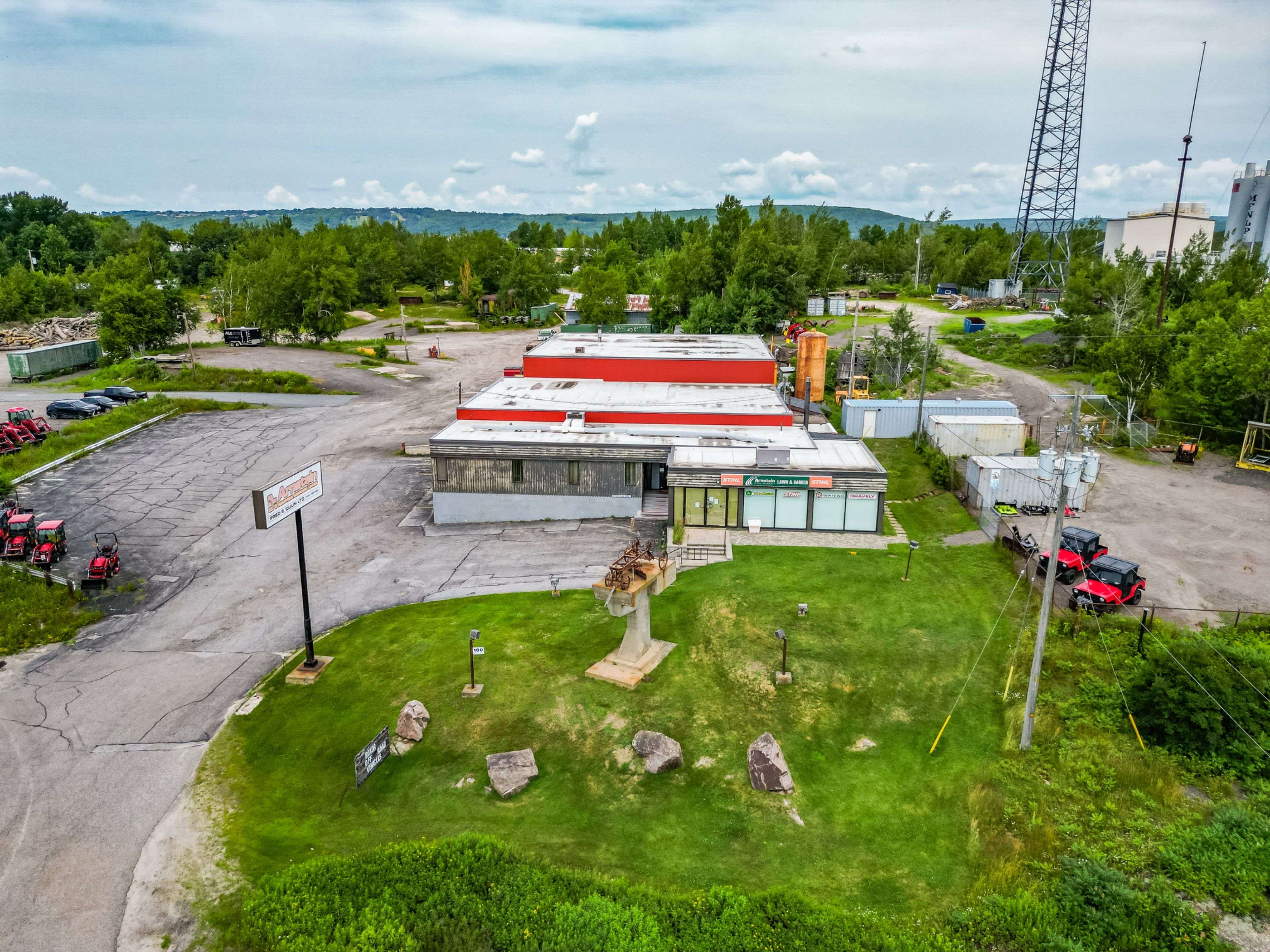 North Bay, ON P1B 8J5,100 Highway 17 N/A E