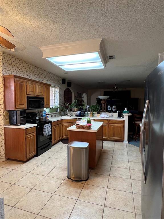 Arlington, TX 76001,2705 Redstone Drive
