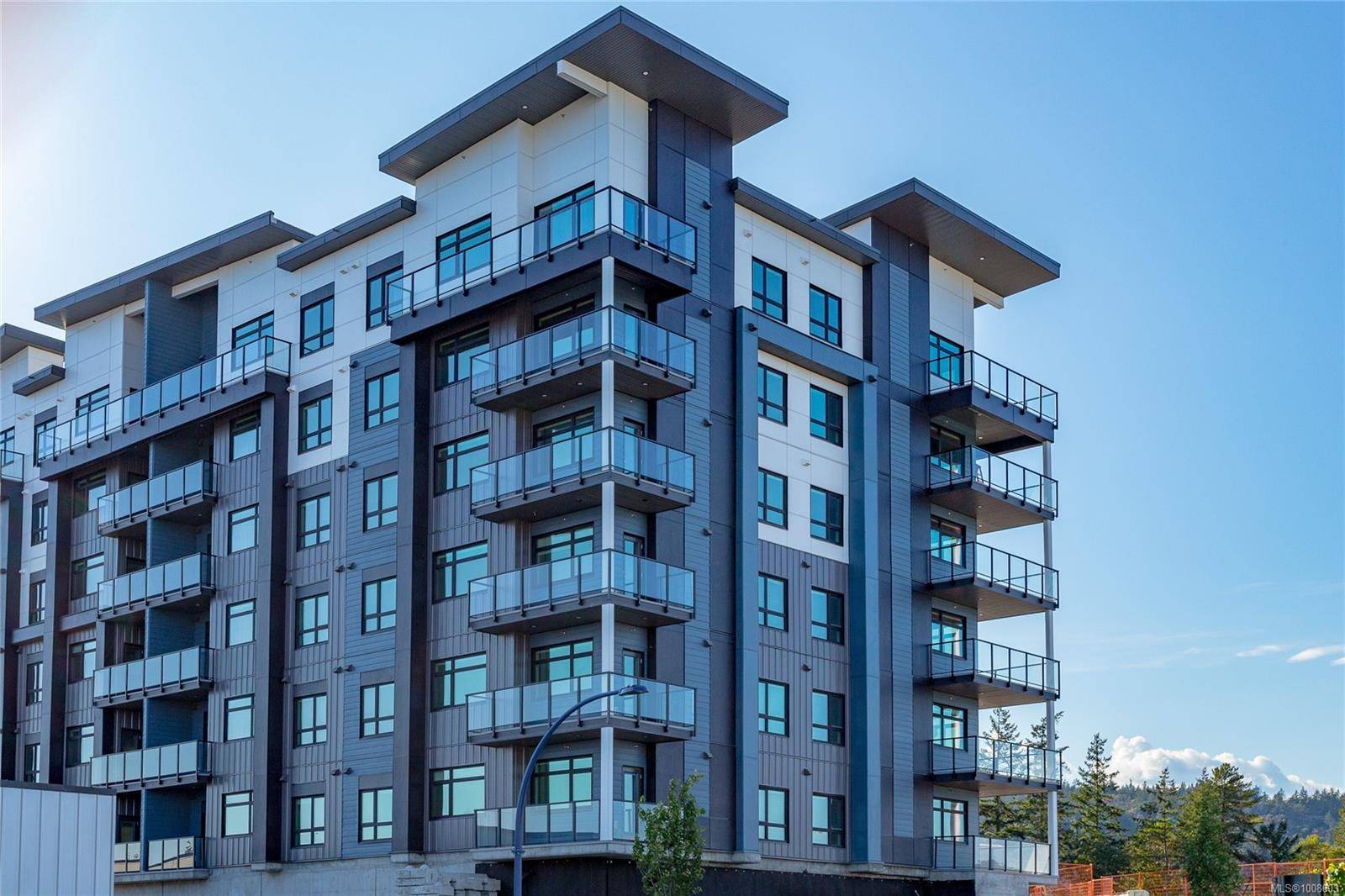 Langford, BC V9B 7E8,2390 City Gate Blvd #619