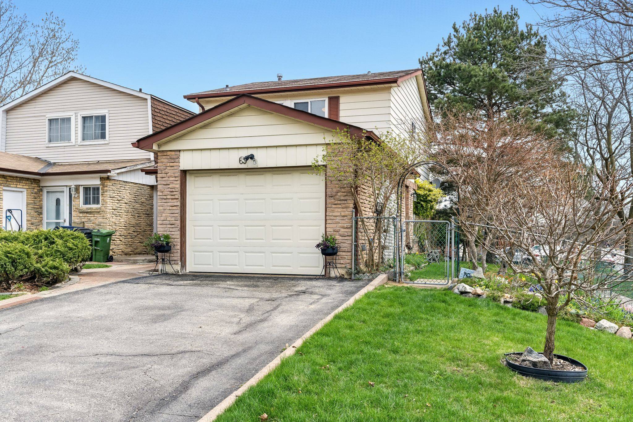 Toronto E07, ON M1V 1P7,69 White Heather BLVD
