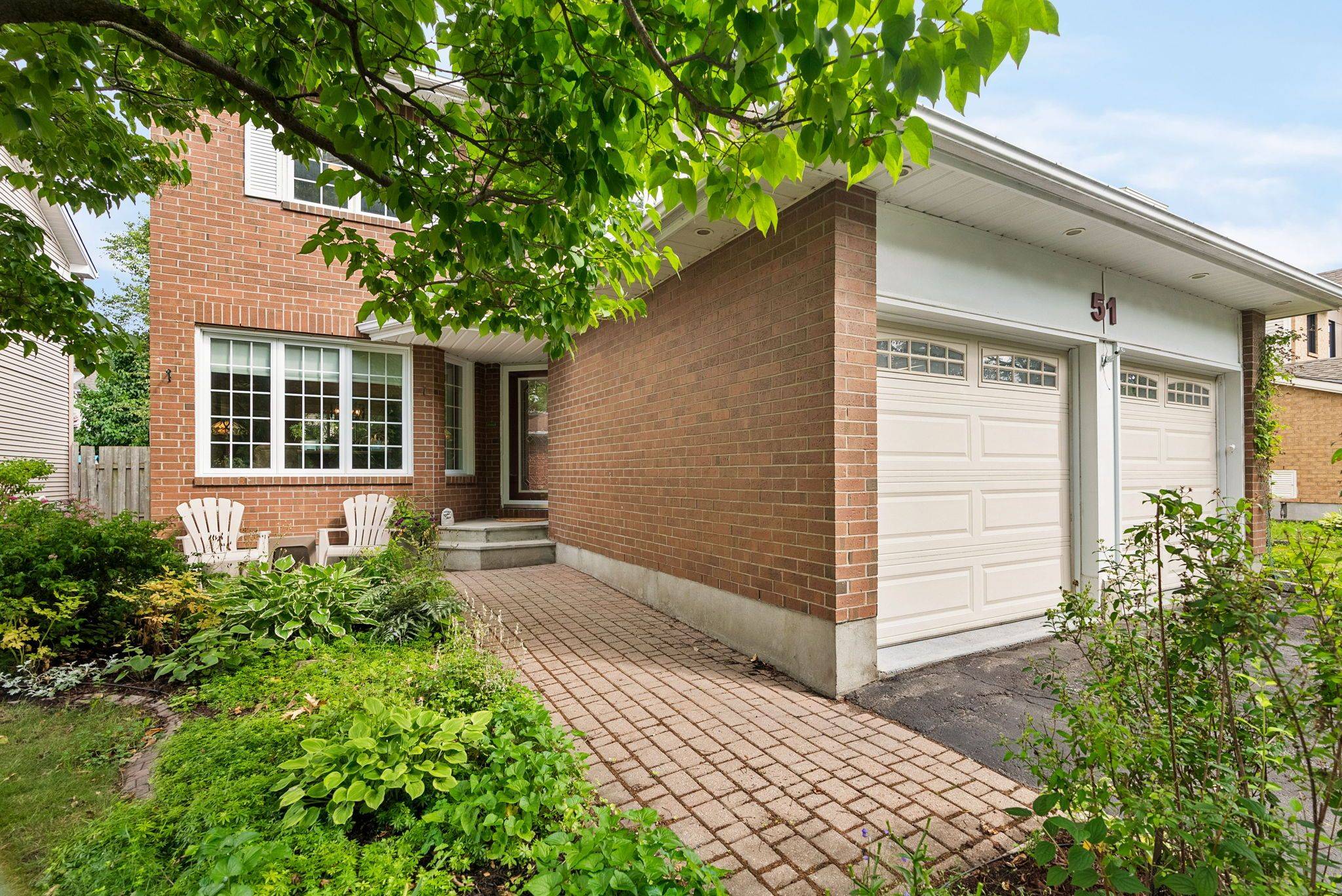Kanata, ON K2M 2L5,51 Emerald Meadows DR