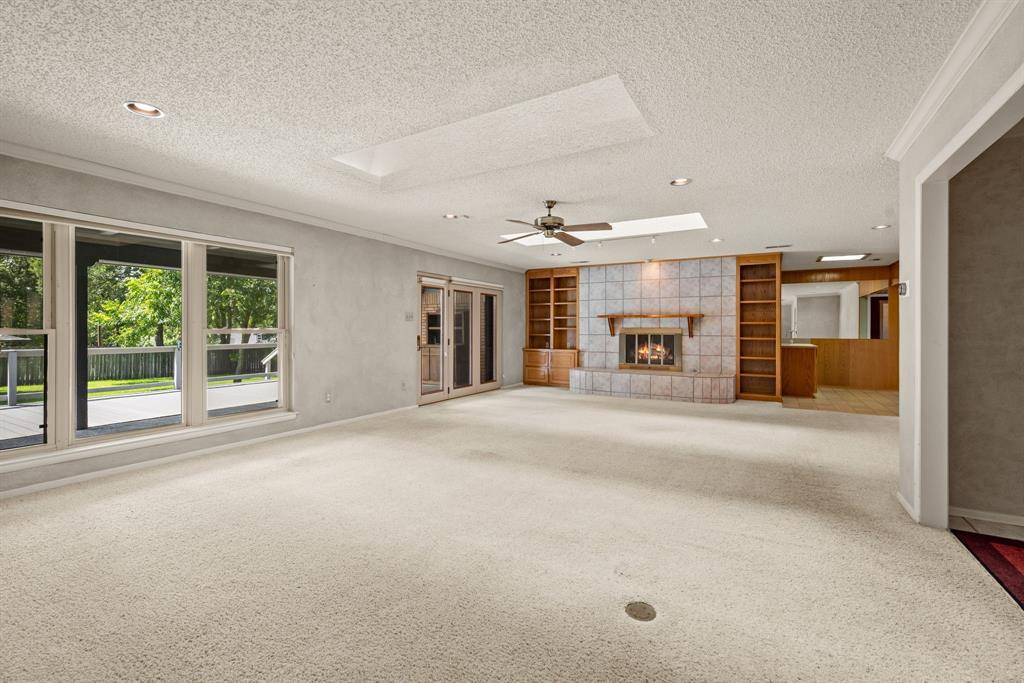 Bedford, TX 76022,1221 Forest Ridge Drive