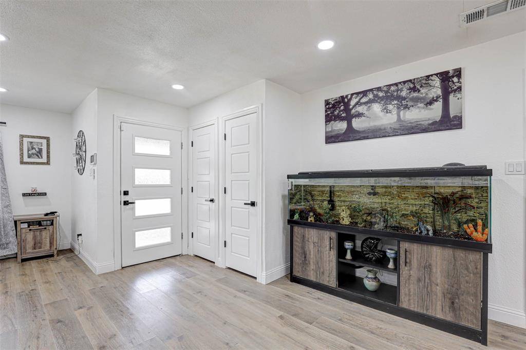 Mineral Wells, TX 76067,1706 SE 10th Street