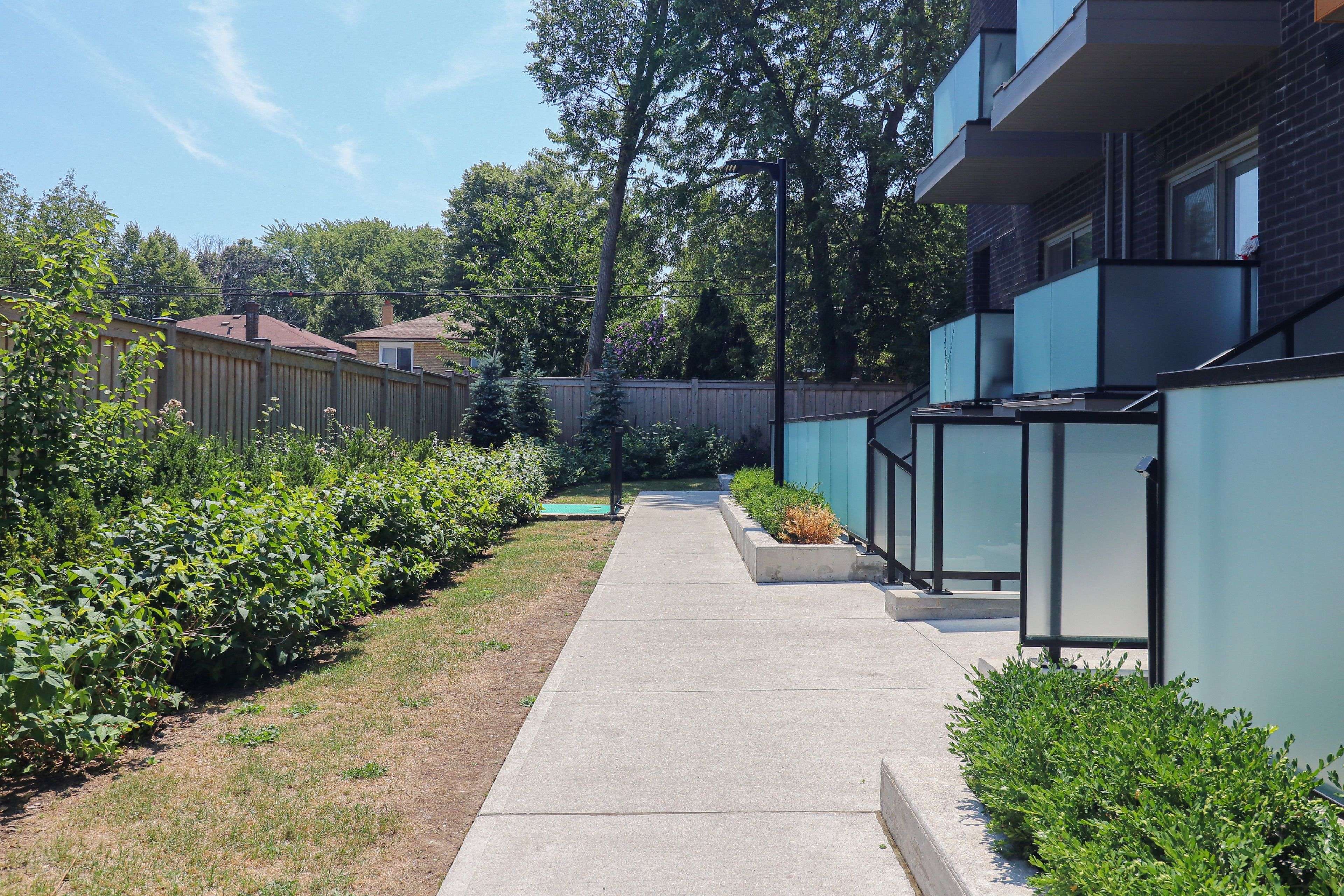 Toronto E08, ON M1J 0B3,2791 Eglinton AVE E #504