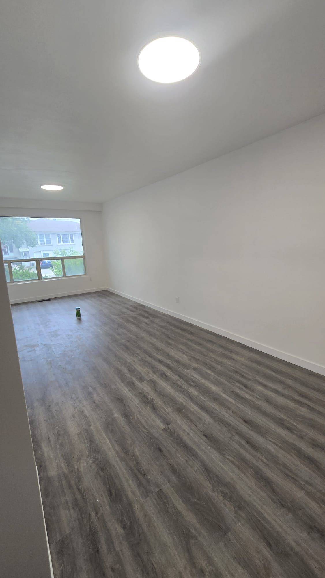 Newmarket, ON L3Y 2T3,24 Walter AVE #Upper