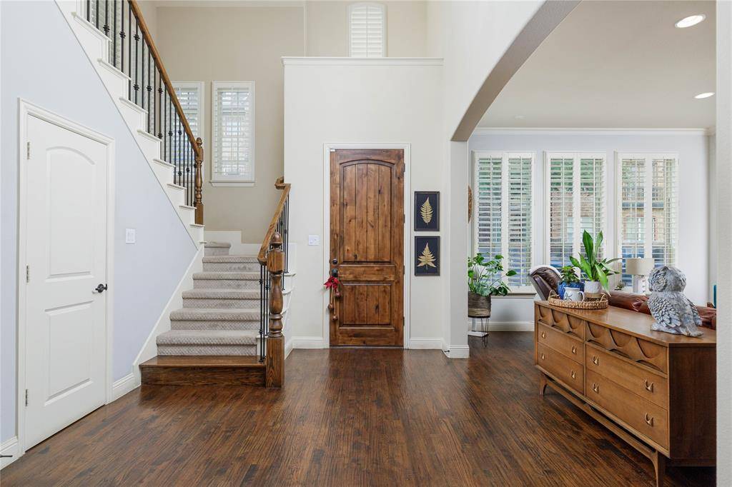 Farmers Branch, TX 75244,4060 Winsor