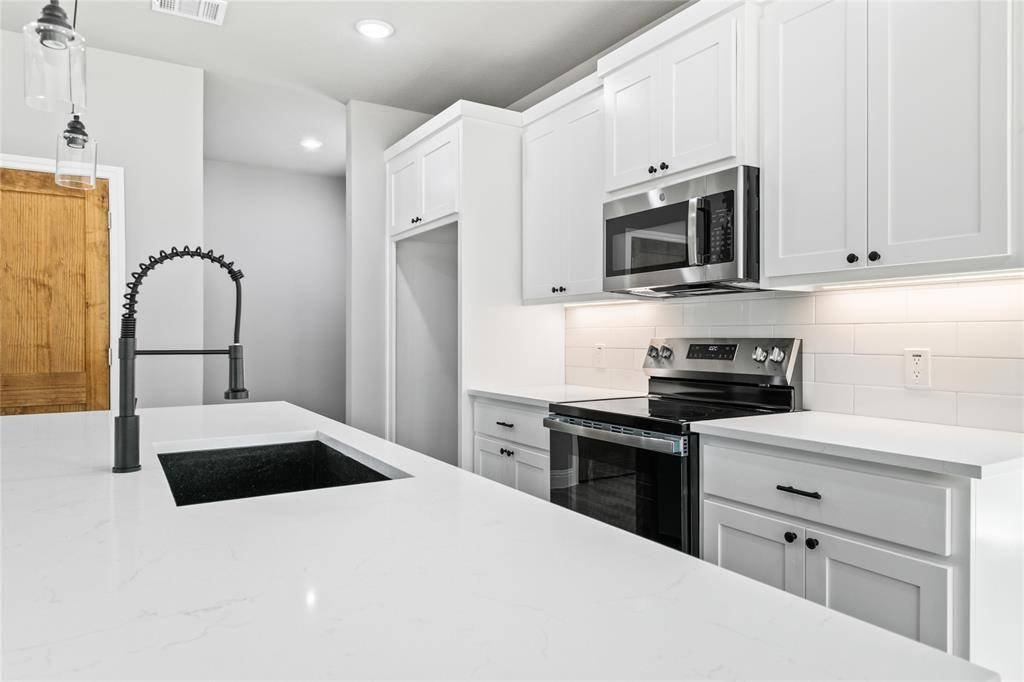 Granbury, TX 76137,807 Arrowhead Court