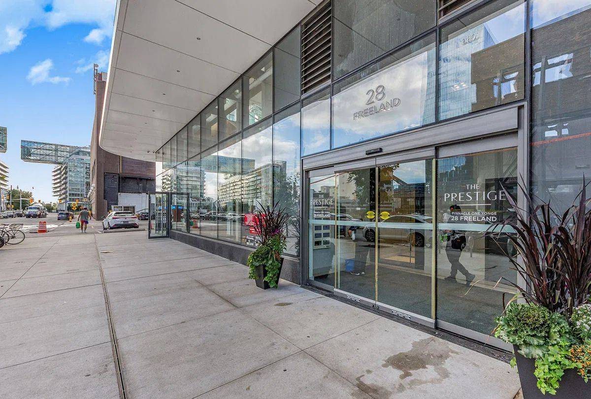 Toronto C08, ON M5E 0E3,28 Freeland ST #1103