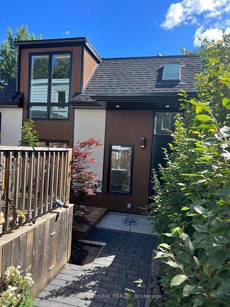 Toronto E01, ON M4M 3A8,11 Rushbrooke AVE E #Laneway
