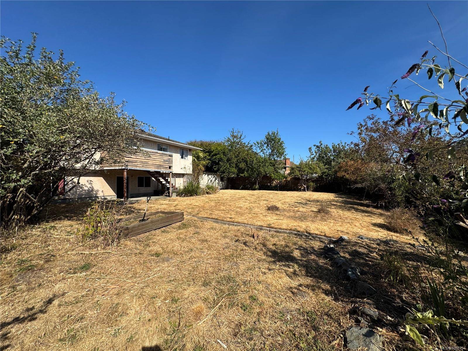 Saanich, BC V8N 1R9,3950 Cherrilee Cres