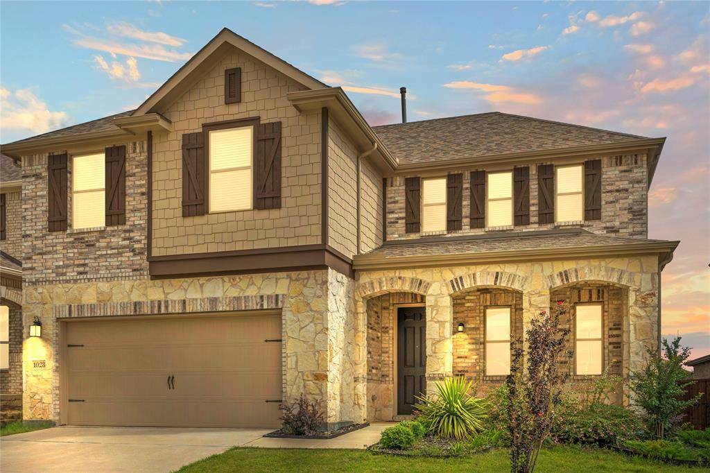 Aubrey, TX 76227,1028 West Drive