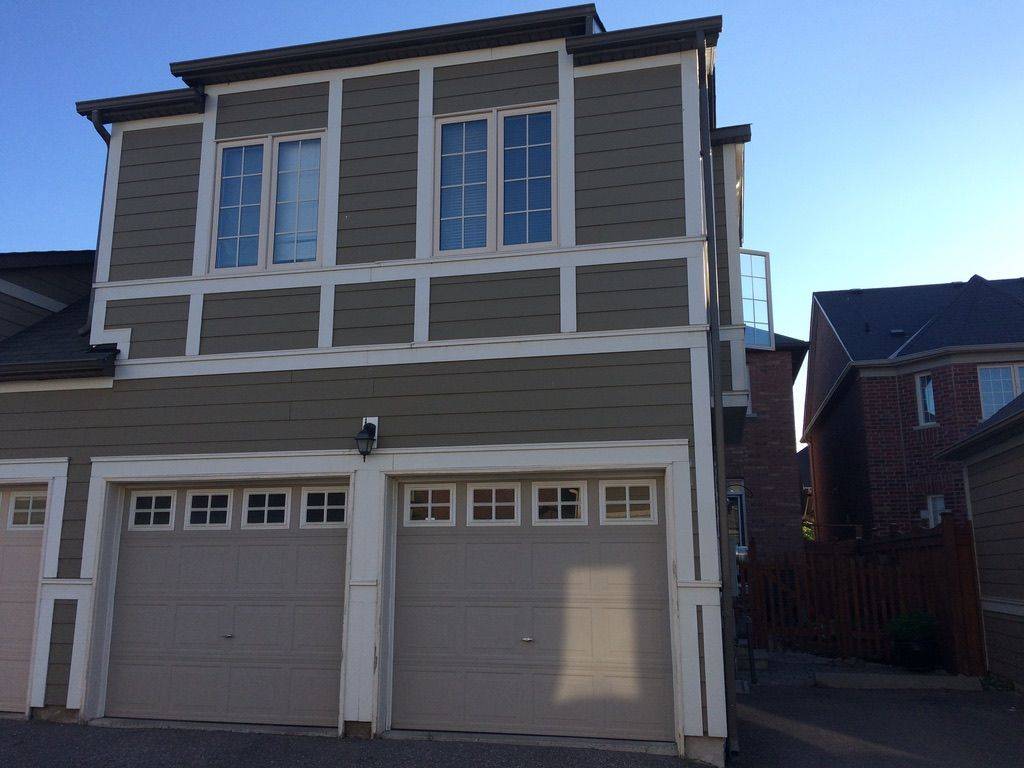 Markham, ON L6B 1H6,7 Ivy Stone CT #Coach House