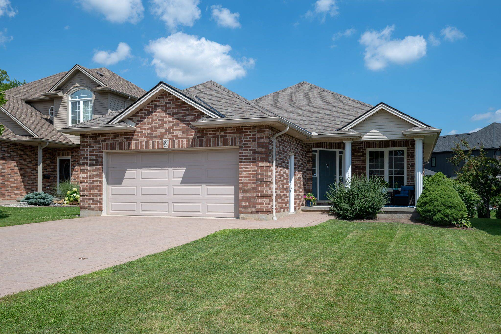 Strathroy-caradoc, ON N7G 4E2,131 Deborah DR