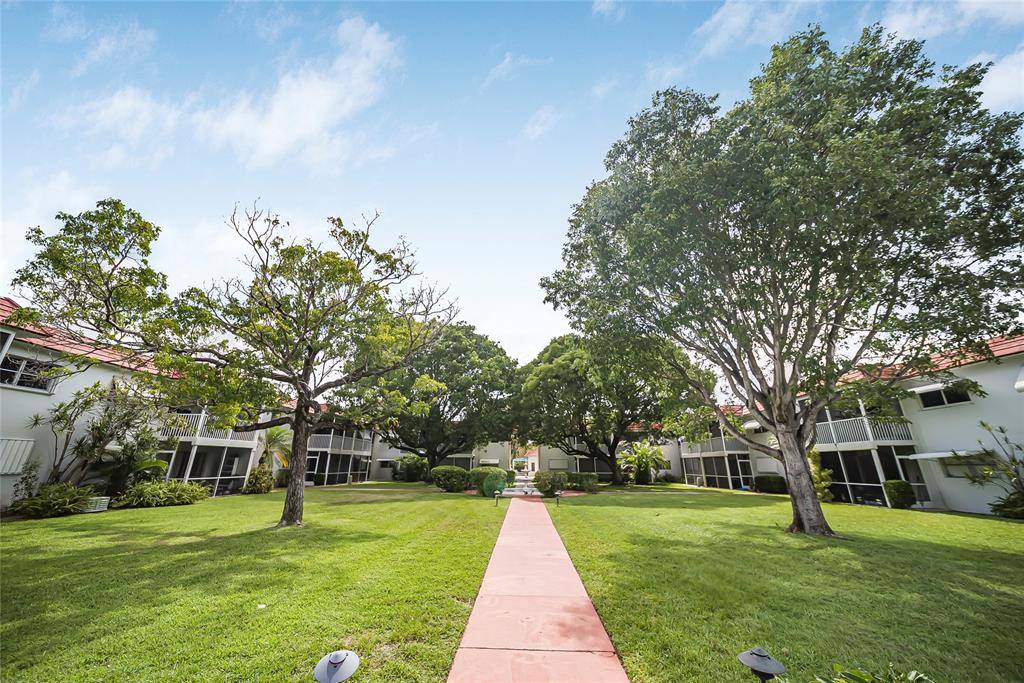 Deerfield Beach, FL 33441,Address not disclosed