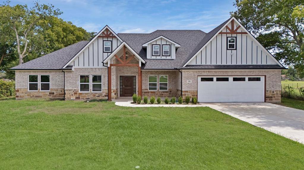 Cleburne, TX 76031,206 Hix Road