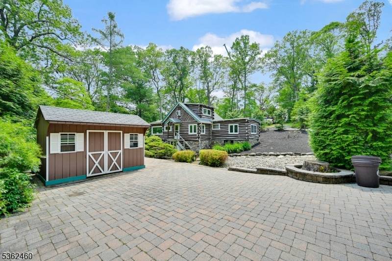 West Milford Twp., NJ 07421,47 Dogwood Ln