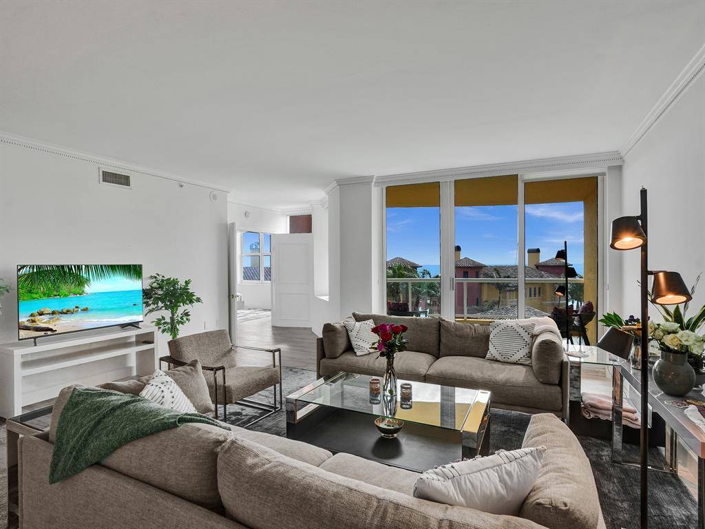 Fort Lauderdale, FL 33305,2110 N Ocean Blvd #7-A