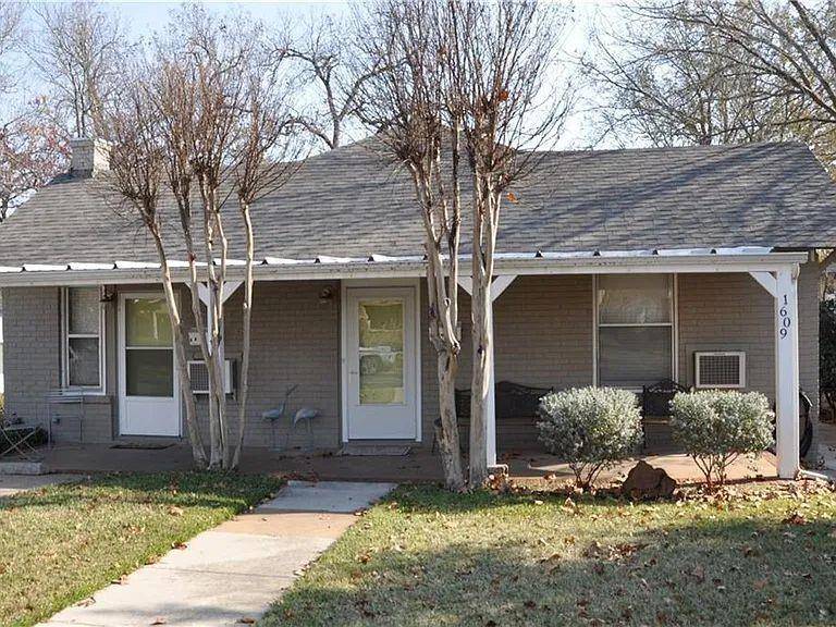 Fort Worth, TX 76107,1609 Virginia Place #A