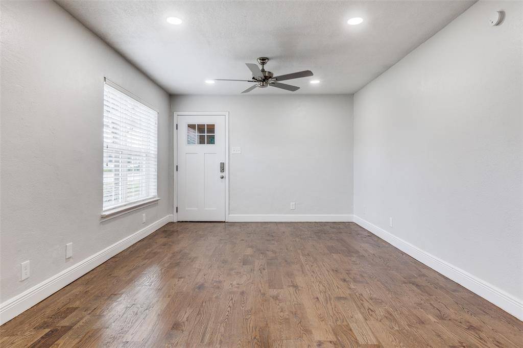 Dallas, TX 75214,5444 Gaston Avenue #101