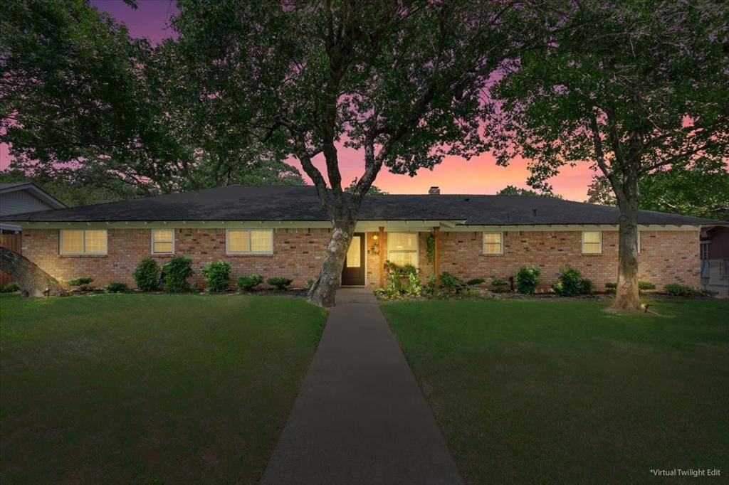 Woodway, TX 76712,7844 Fairway Road
