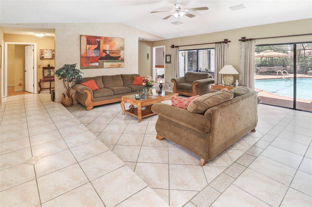 Coral Springs, FL 33067,5180 NW 64th Dr