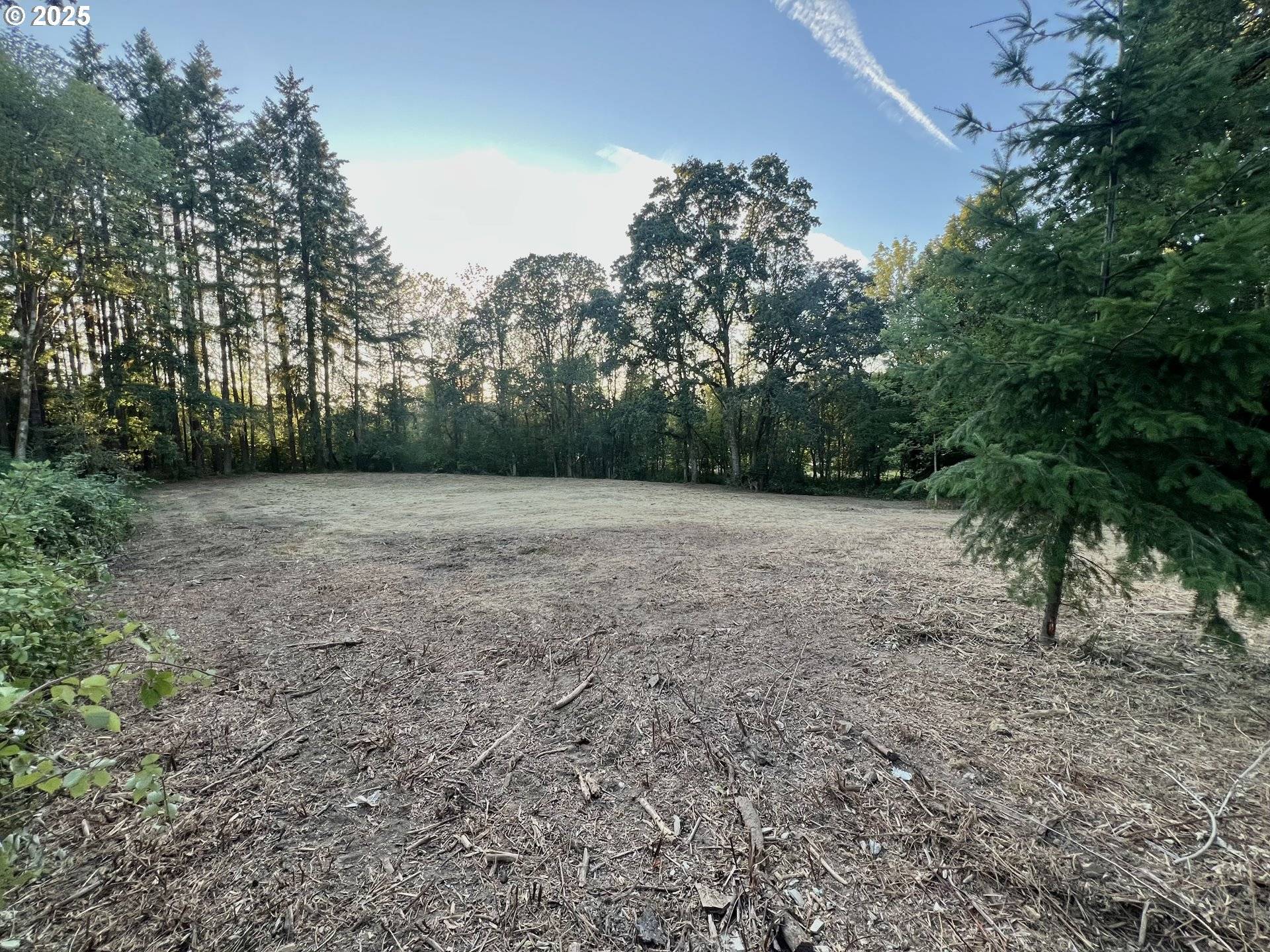 St Helens, OR 97051,2855 COLUMBIA BLVD