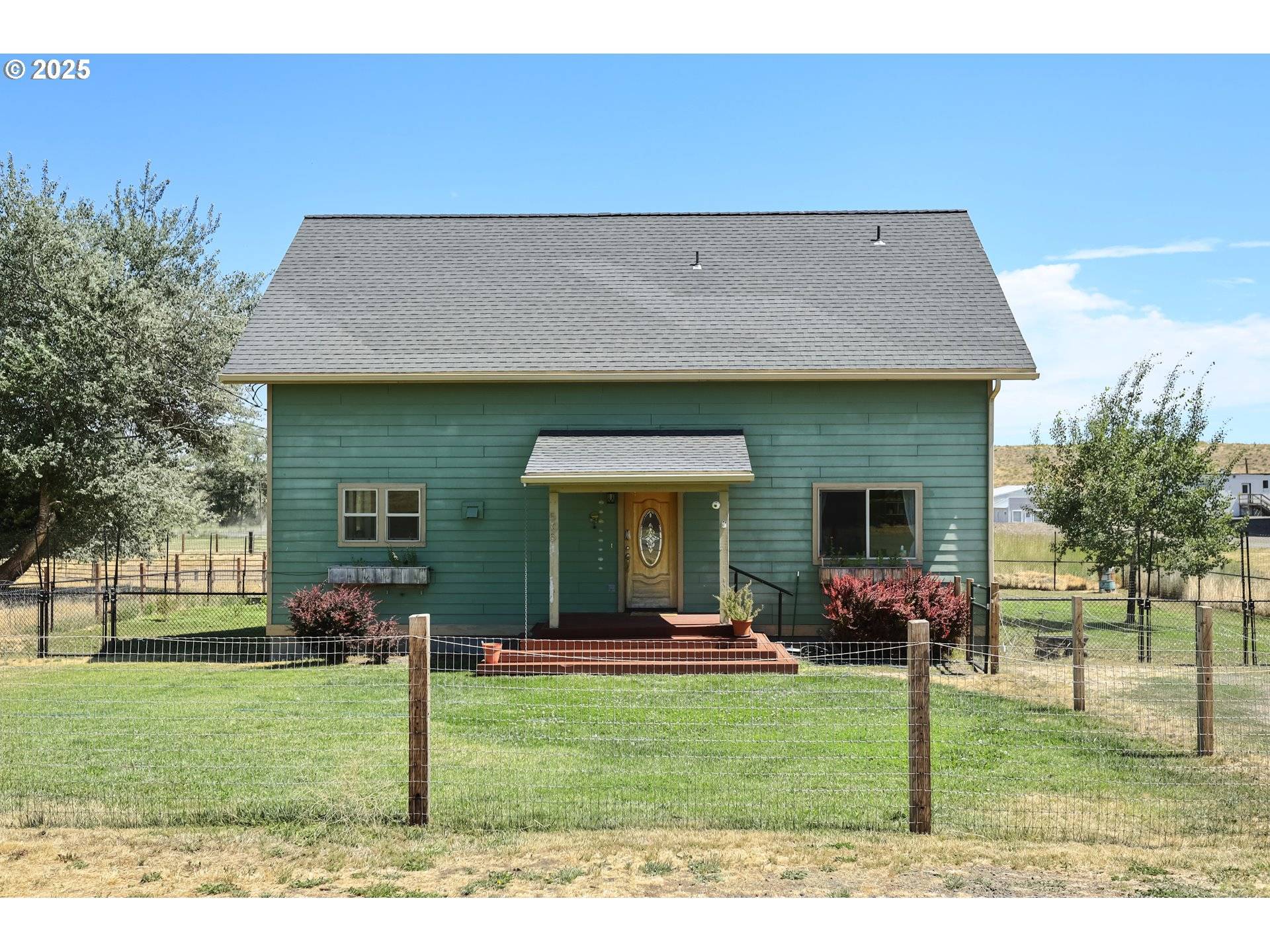 Grass Valley, OR 97029,505 SW FOURTH ST