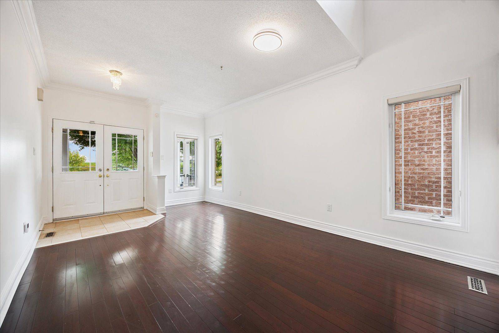 Ajax, ON L1Z 2A9,28 Barden CRES