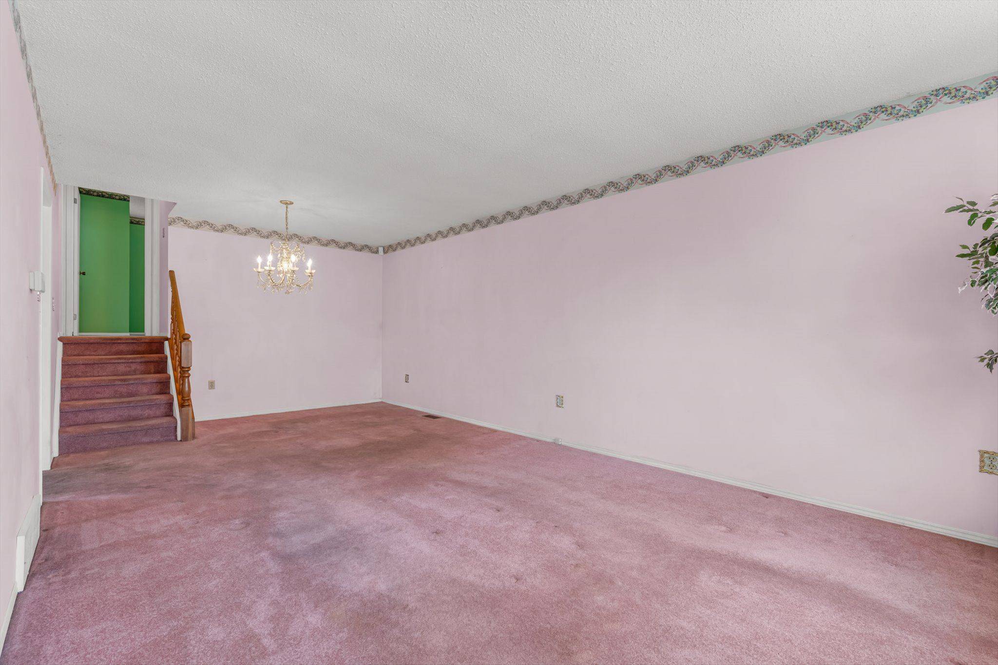 Hamilton, ON L8W 2G1,43 Elmore DR