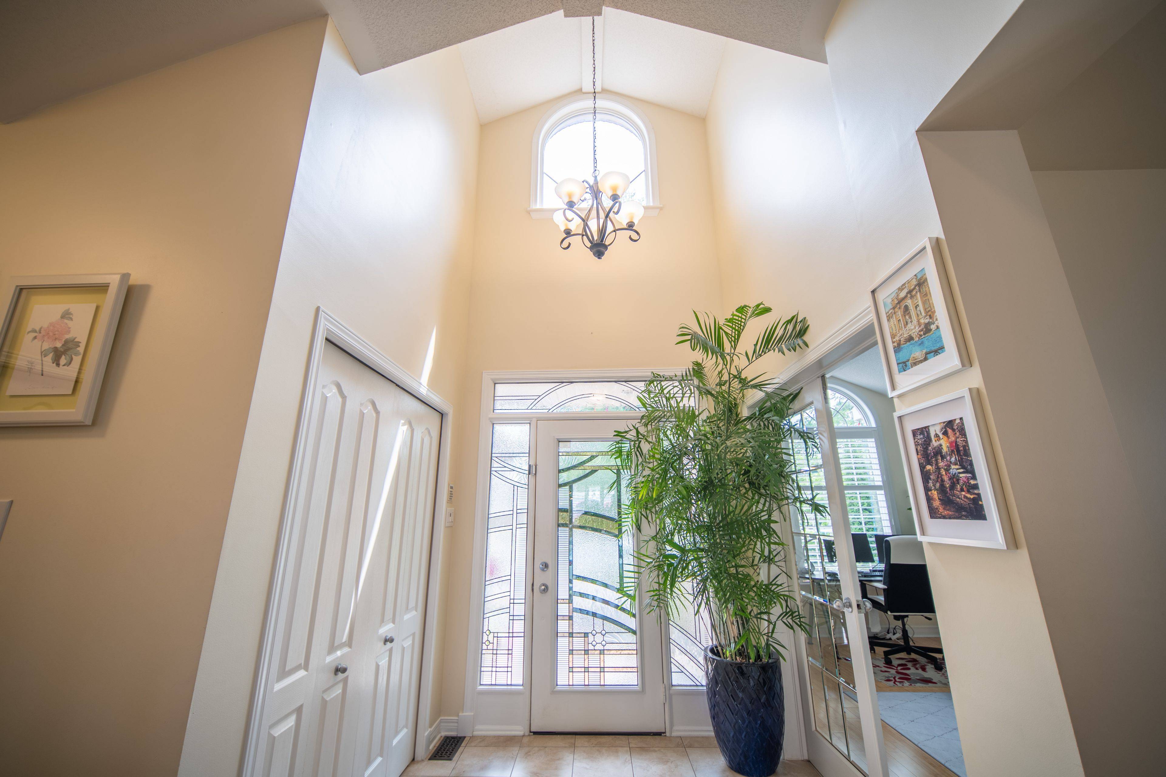 Kanata, ON K2T 0B3,84 AKENHEAD CRES