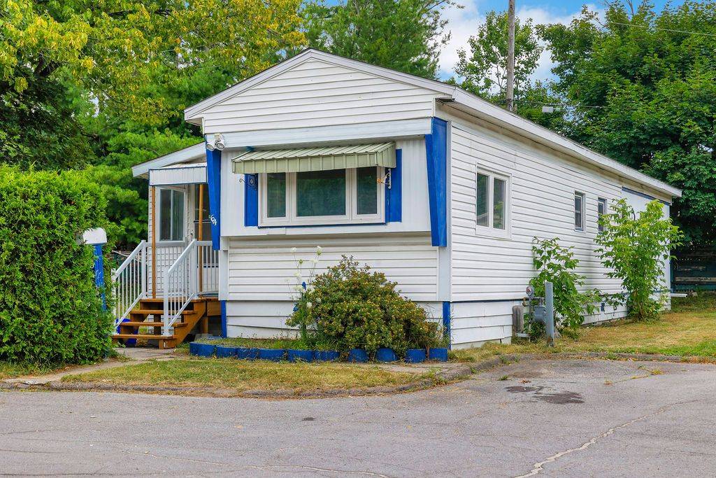 Bells Corners And South To Fallowfield, ON K2H 7P6,64 Vanier RD