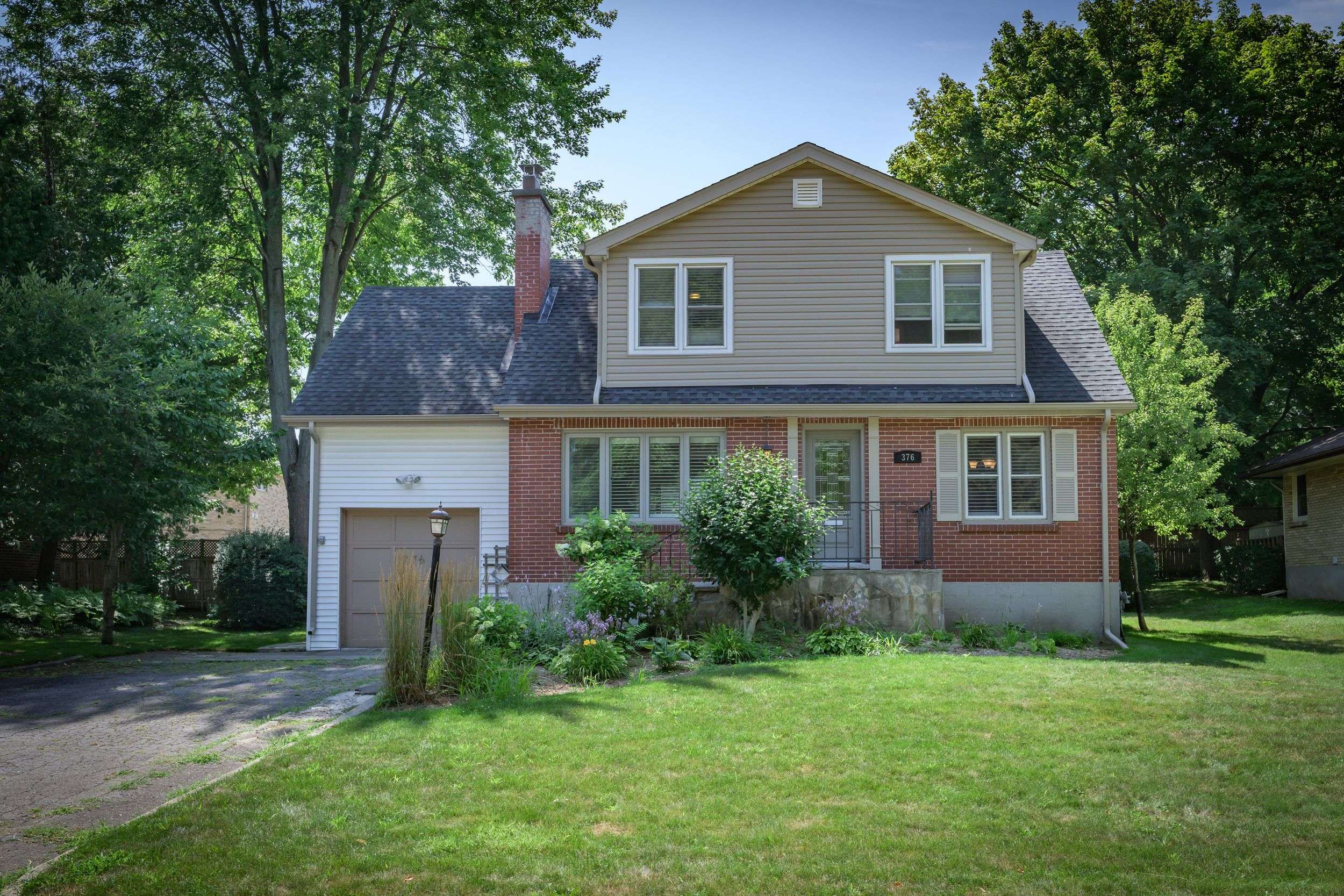 London North, ON N6G 1E7,376 Cedar AVE