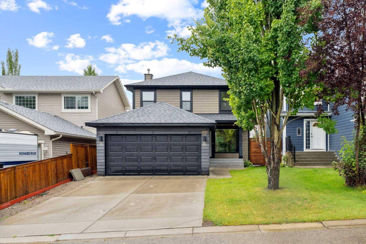 Calgary, AB T2Y 2W5,210 Millrise SQ SW